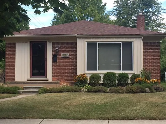 1205 Midland Blvd photo 1