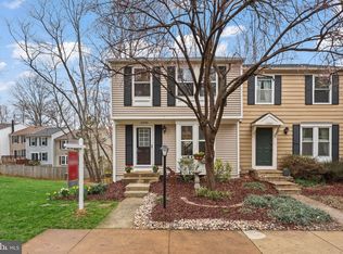 10989 Greenbush Ct, Reston, VA 20191