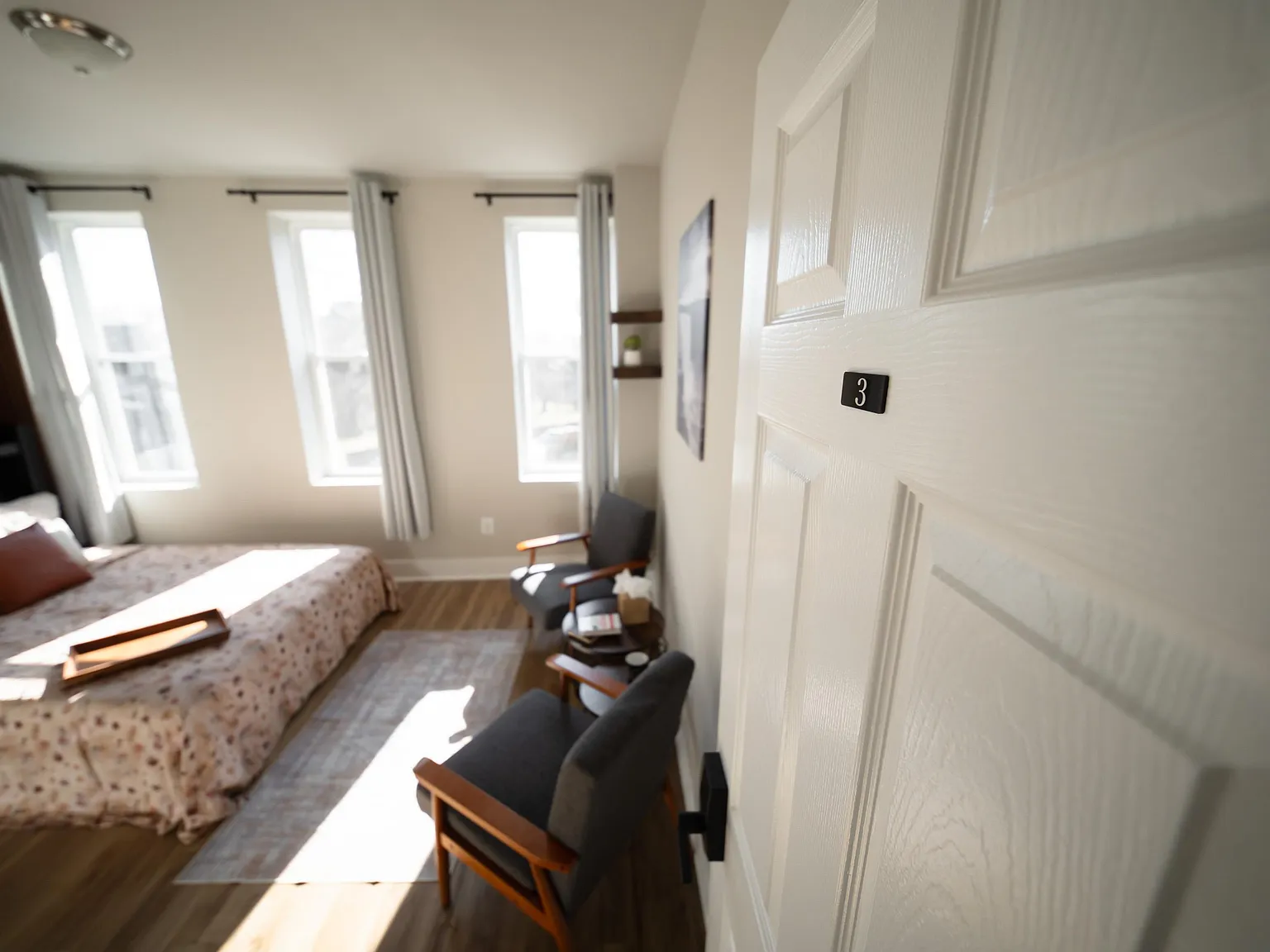 4 bed, 3.0 bath, 2200 sqft, $1,070 — Photo 3
