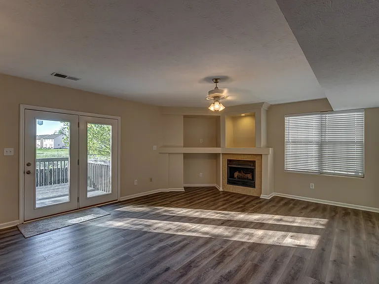 341 Darenia Ln — Photo 13