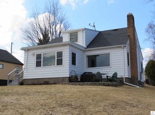 2424 W 23rd St, Duluth, MN 55811