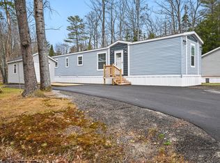 46 Pineland Dr, Winthrop, ME 04364
