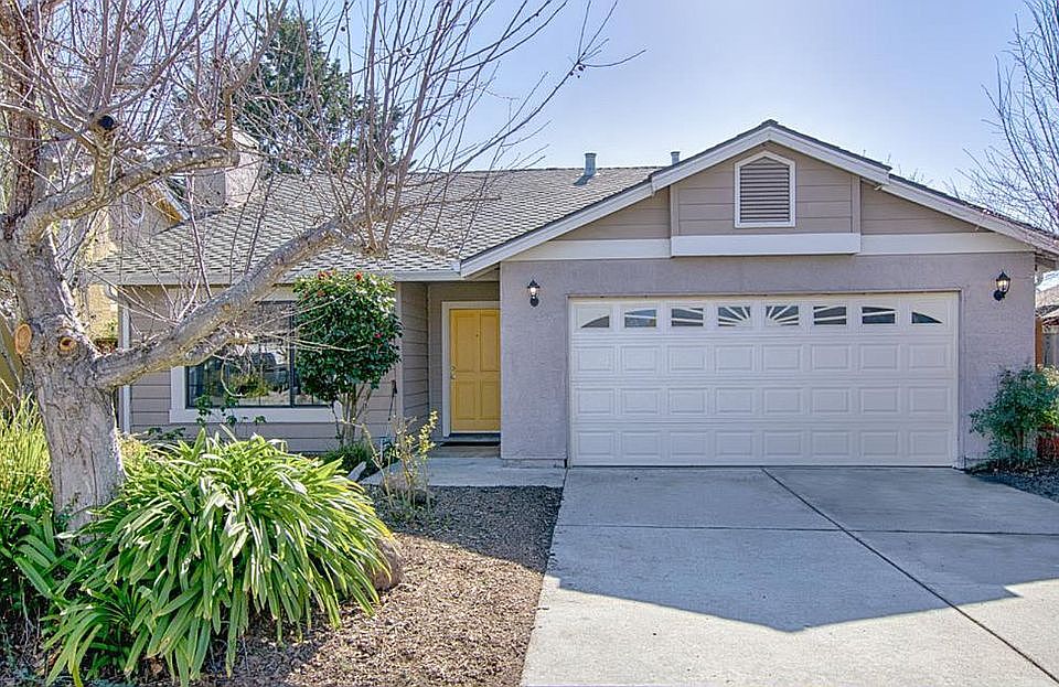 2nd image of 3040 Childers Ln