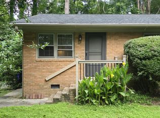 1614 Smith Level Rd #B, Chapel Hill, NC 27516