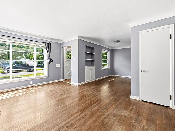3rd image of 988 Glenside Ave
