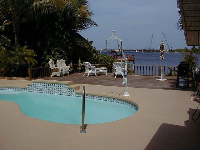 1st image of 9590 Riverview Dr