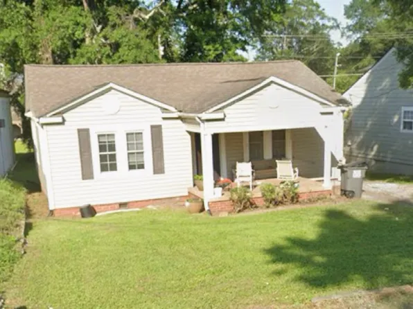 1382 Hueytown Rd, Bessemer, AL 35023