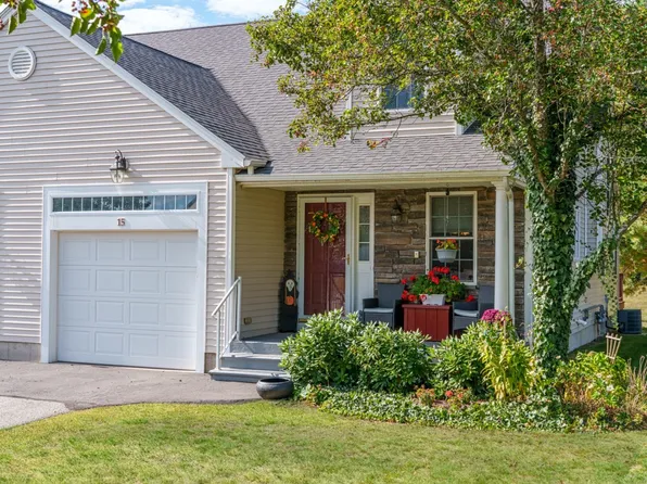 15 Fox Run Rd #15, Blackstone, MA 01504