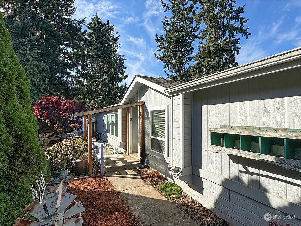1st image of 200 Parkwood Boulevard