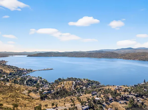 3111 Oak Crest Dr, Clearlake, CA 95422