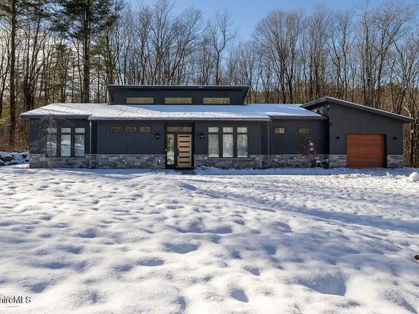 114 Brush Hill Rd, Great Barrington, MA 01230