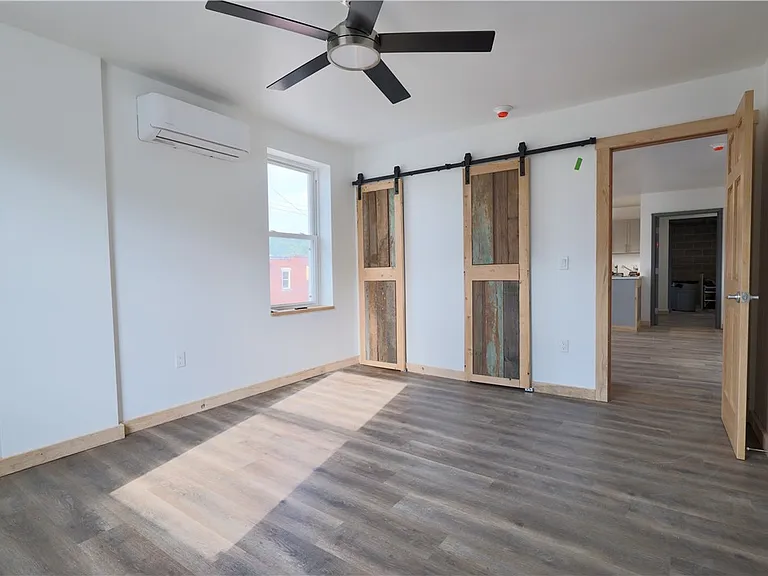 401 Brinton Ave — Photo 16