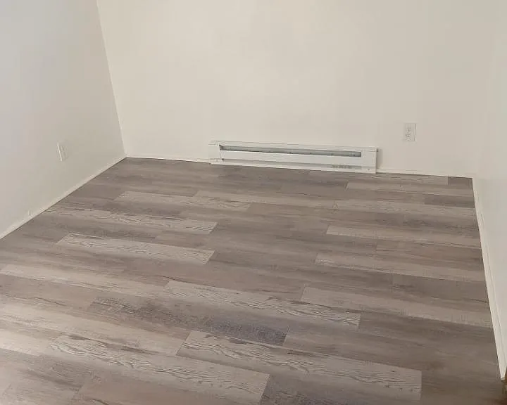 182 Molly St #14 — Photo 4