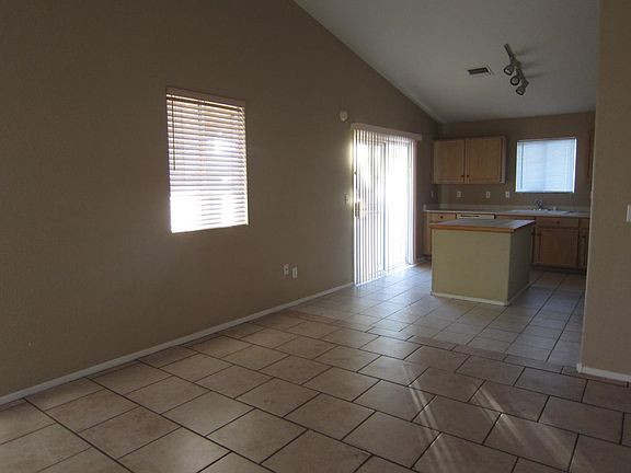 5th image of 625 Alecandro Daniel Ave