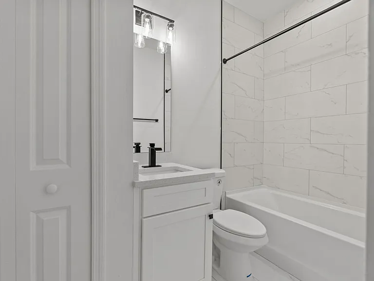 548 Knapp St — Photo 13