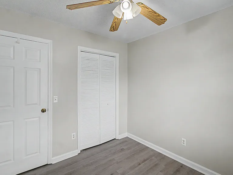 1651 Latham Ct — Photo 15