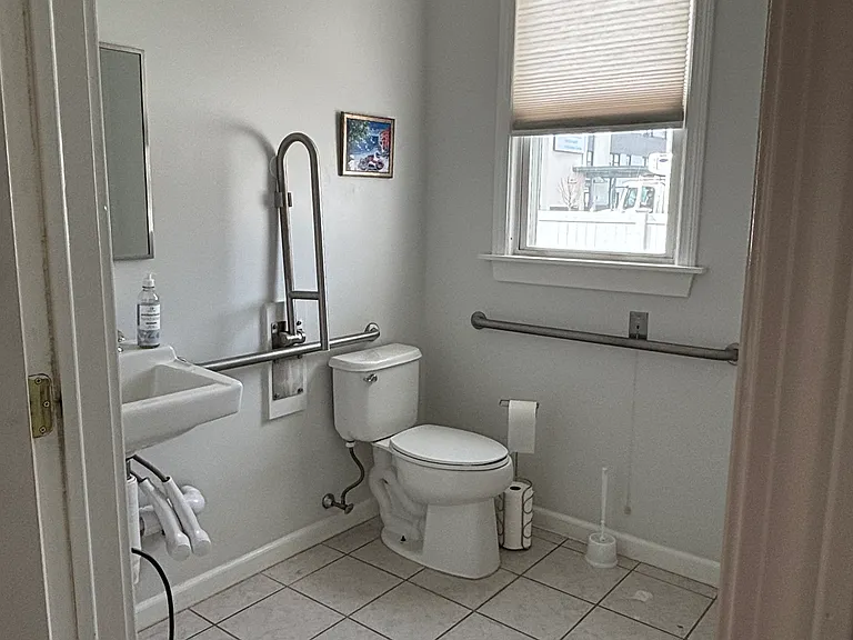 26 Hart St #1 — Photo 18