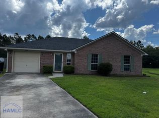 2210 Driftwood Ln, Hinesville, GA 31313