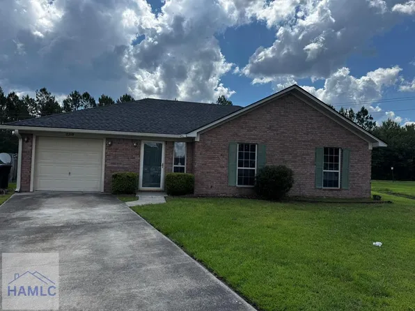 2210 Driftwood Ln, Hinesville, GA 31313