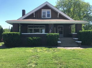 305 N 1st St, Owensville, IN 47665