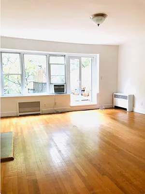 Rented by CitySites Real Estate Group | media 19