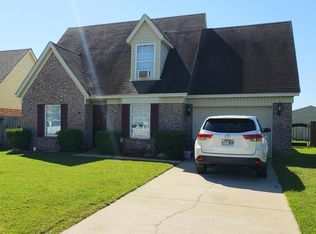 555 Fernwood Dr, Marion, AR 72364