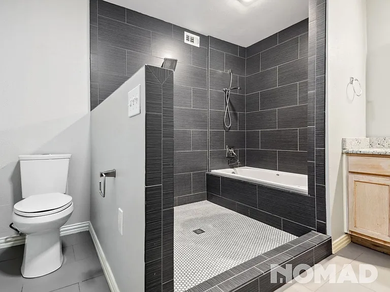 2908 Country Place Cir — Photo 9