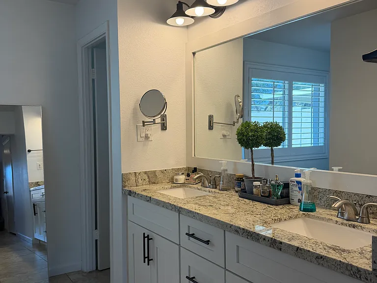 1409 E Verlea Dr — Photo 8