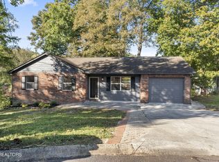 6224 NW Starhurst Dr, Knoxville, TN 37921
