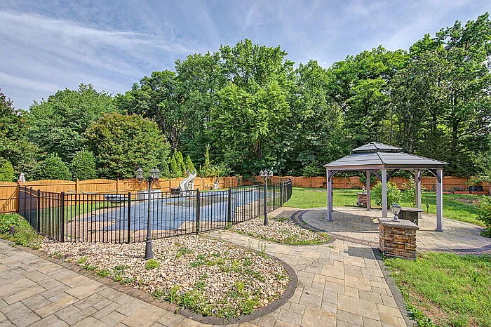 11000 Ellis Meadows Ln — Photo 52