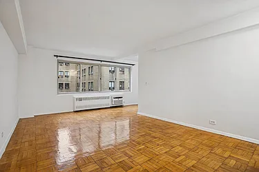 225 East 46th Street, #8L