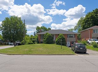 153 Newton Dr, Toronto, ON M2M 2N4