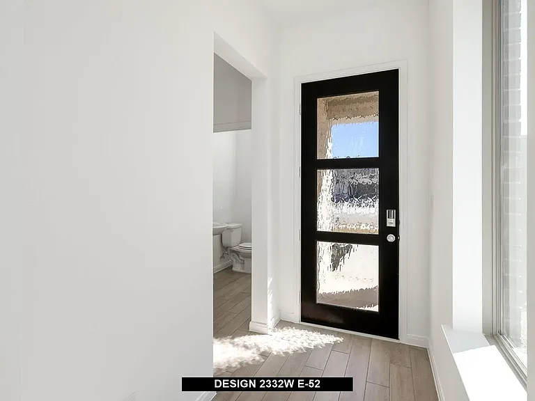 109 Danielson St — Photo 2