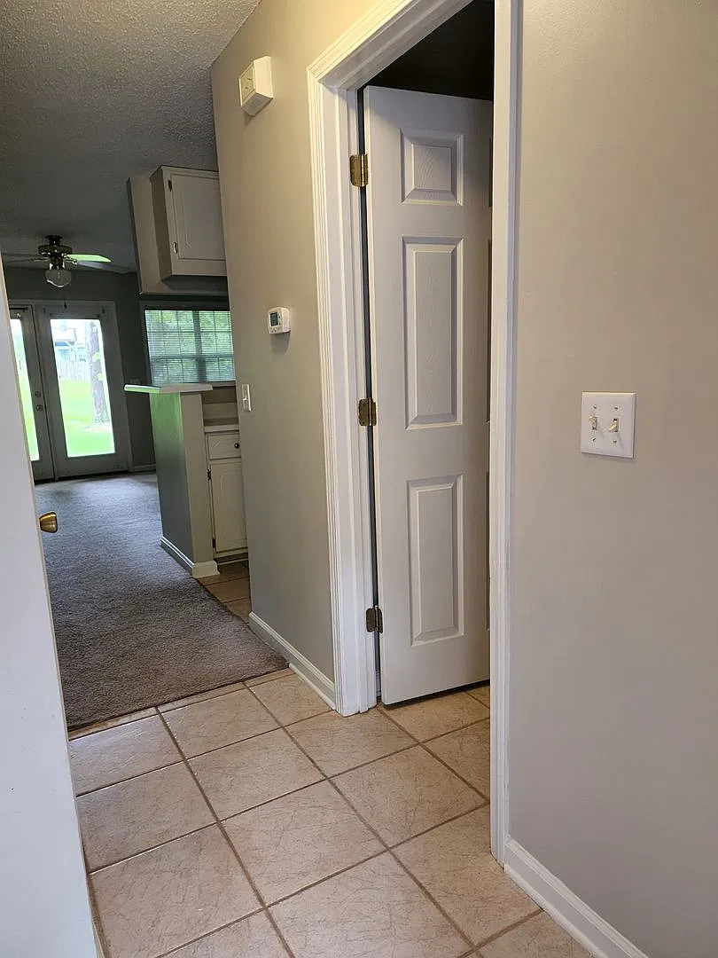 Briarwood West — Photo 3