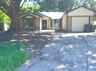 1435 Spring Willow Dr, Arlington, TX 76018