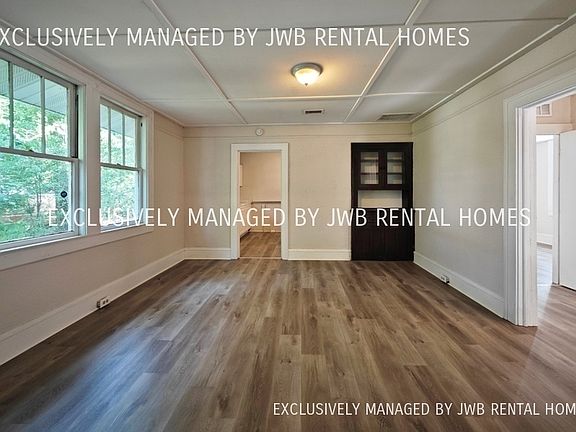 3rd image of 2651 Lowell Ave