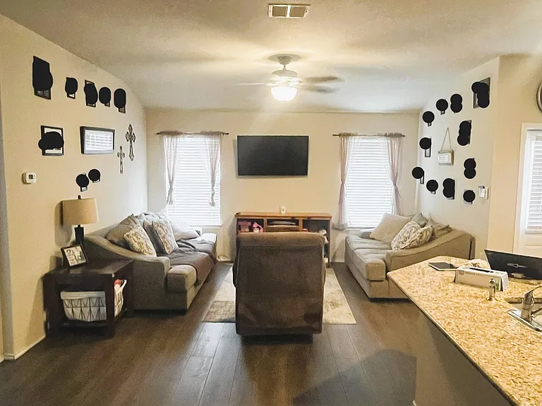 188 Jolie Cir — Photo 3