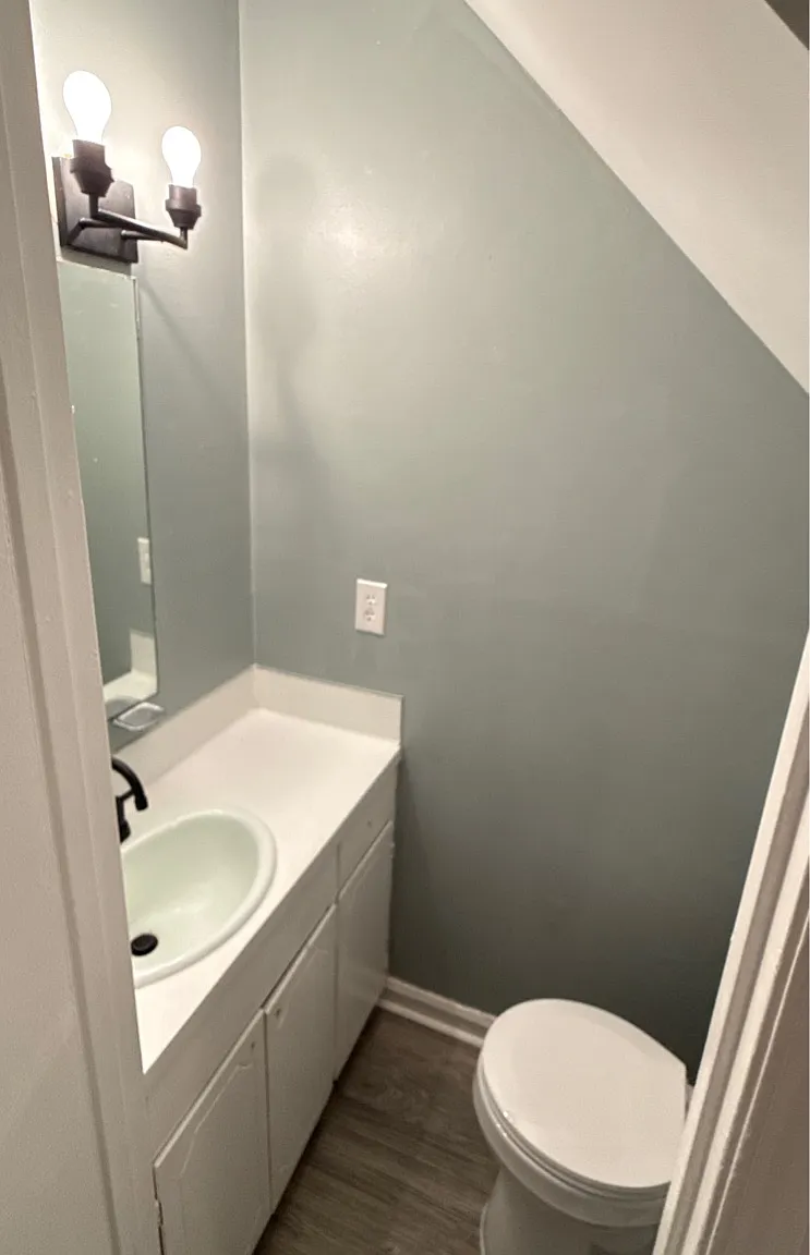 111 Aqua Ct — Photo 3