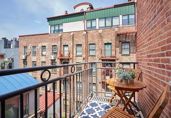 3rd image of 60 Tiffany Pl APT 3H