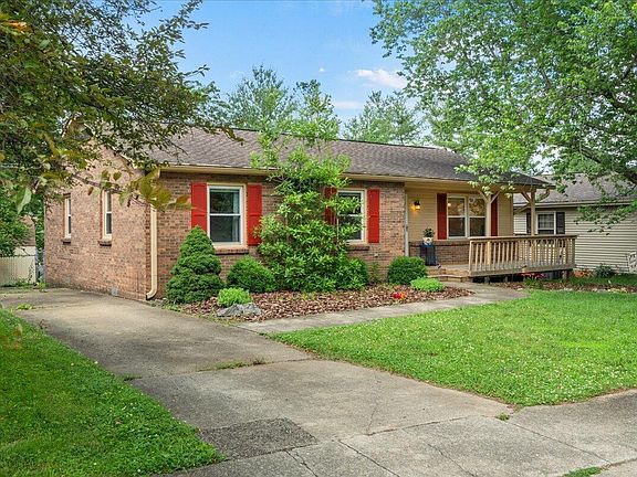3rd image of 1153 Bay Meadows Dr