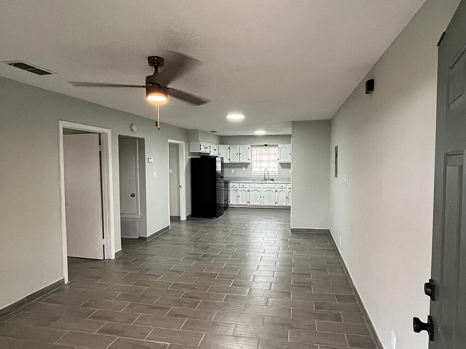 1st image of 2906 Corpus Christi St #1