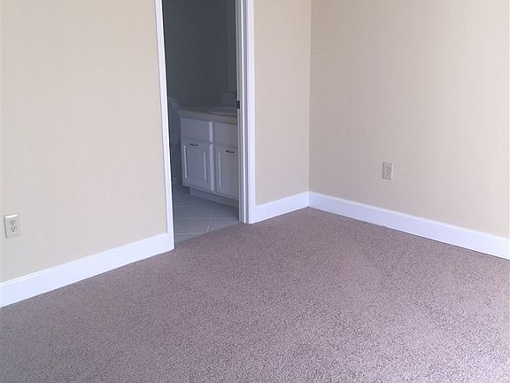 4th image of 1812 Northlake Dr
