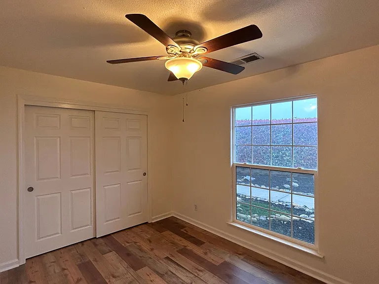14575 Avenida Central — Photo 10