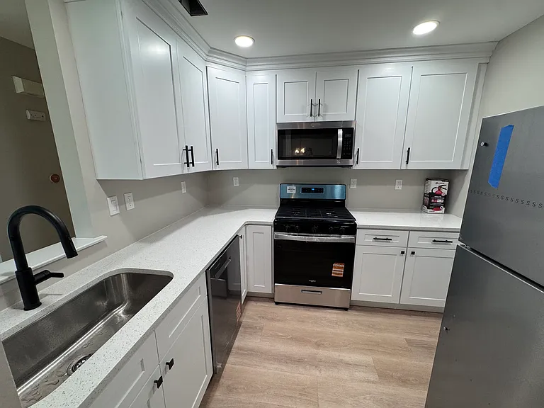1403 Squirrel Rd — Photo 5