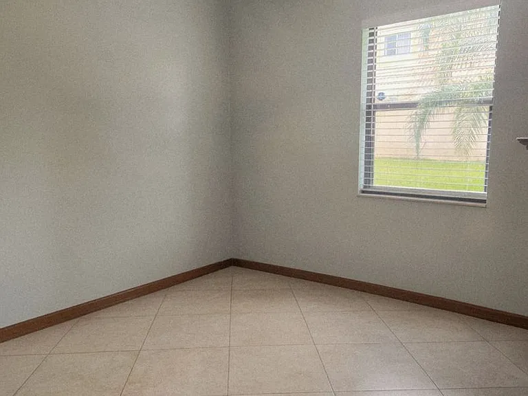 2805 Lake Tohopekaliga Blvd — Photo 10