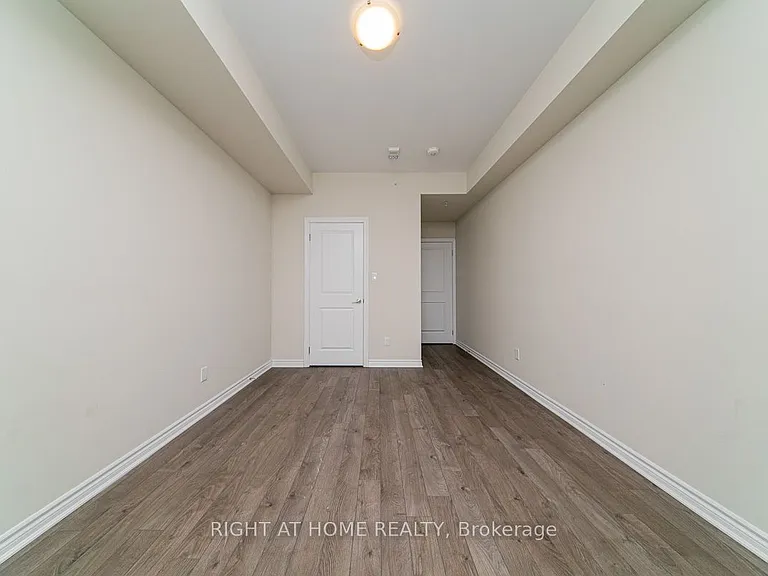 150 Oak Park Blvd #204 — Photo 20