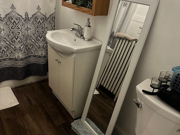5th image of 141 N Park Ave APT 2