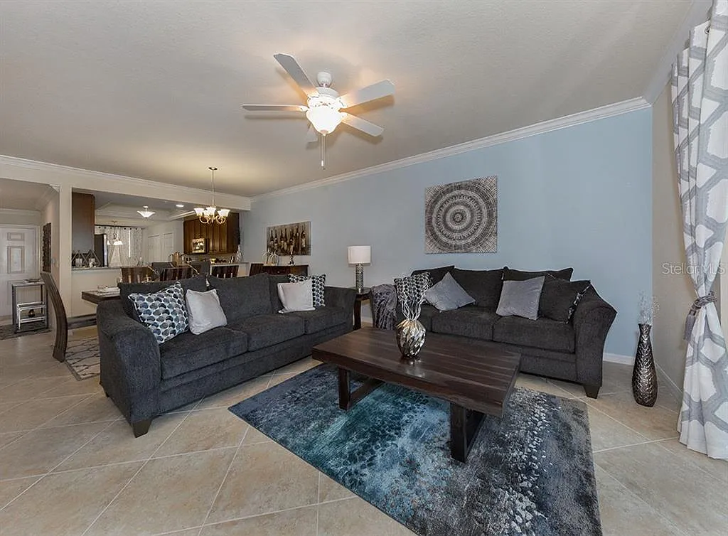 2 bed, 2.0 bath, 1355 sqft, $2,750 — Photo 4