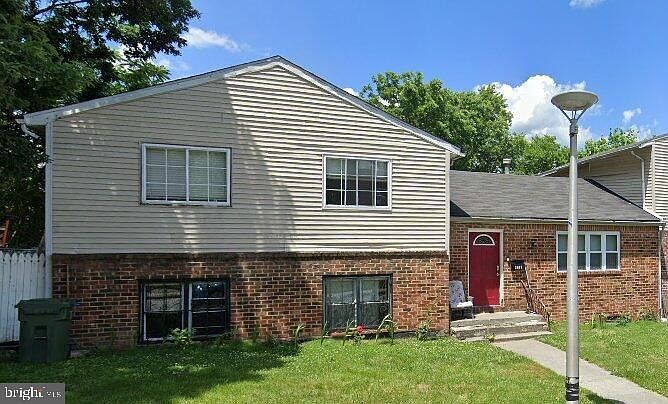 1st image of 3012 Dupont Ave