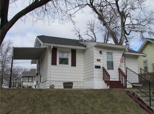 952 19th Ave SW, Cedar Rapids, IA 52404